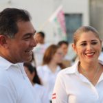 Verónica Camino Farjat se rodea de priistas “juniors” que representan a grupos rupestres