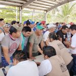 Denuncian corrupción en las becas que reparte “Huacho” Díaz Mena