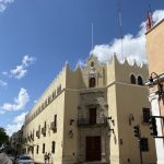 Mérida refrenda su confianza en Renán Barrera
