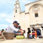 Edwin Bojórquez se compromete a crear escuela municipal de idiomas en Kanasín