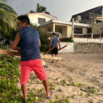 los-vecinos-retiraron-las-maderas-en-la-playa