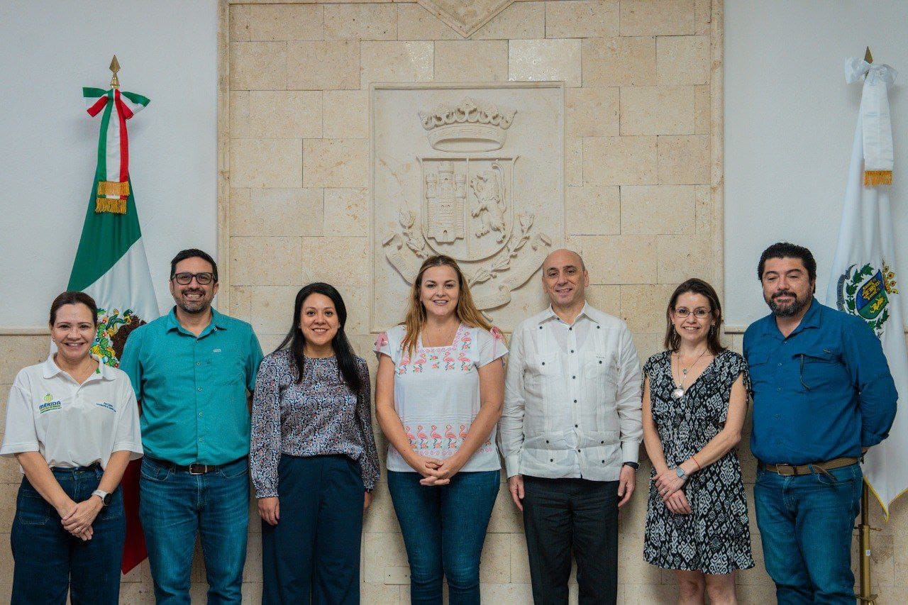 Mérida se une para limpiar calles y colonias