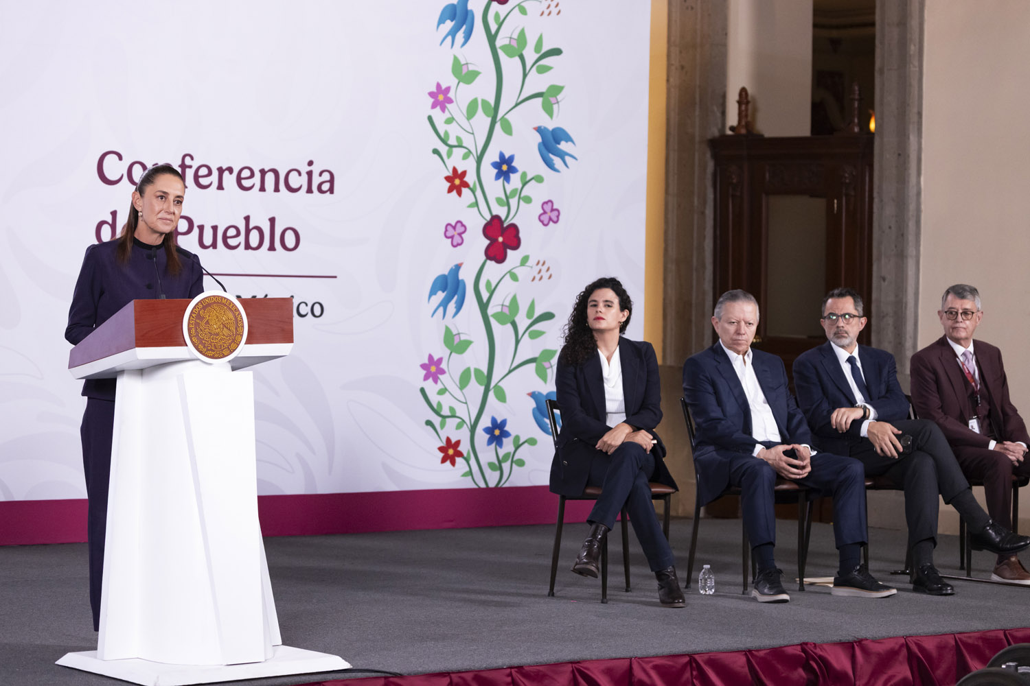 2026-05-18-Conferencia-de-prensa-matutina-Palacio-Nacional-07-JCRM