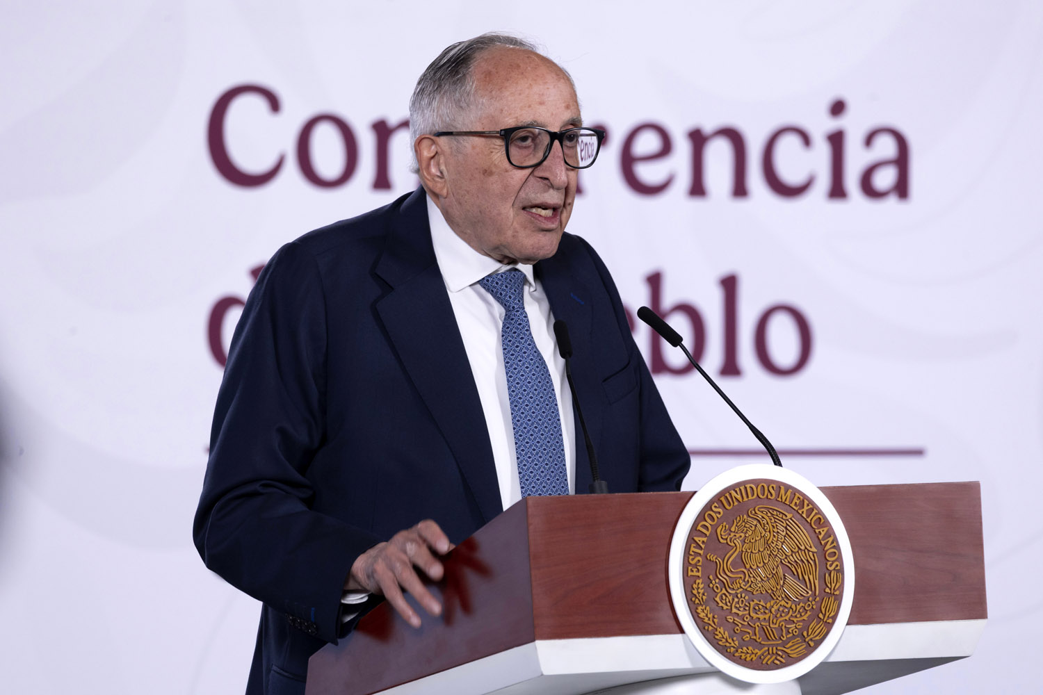 2026-05-26_Conferencia_de_prensa_matutina_-_Palacio_Nacional_05_JCB